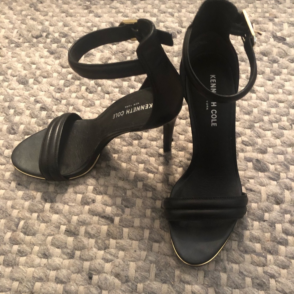 Kenneth Cole Strappy Heels - Picture 5 of 7